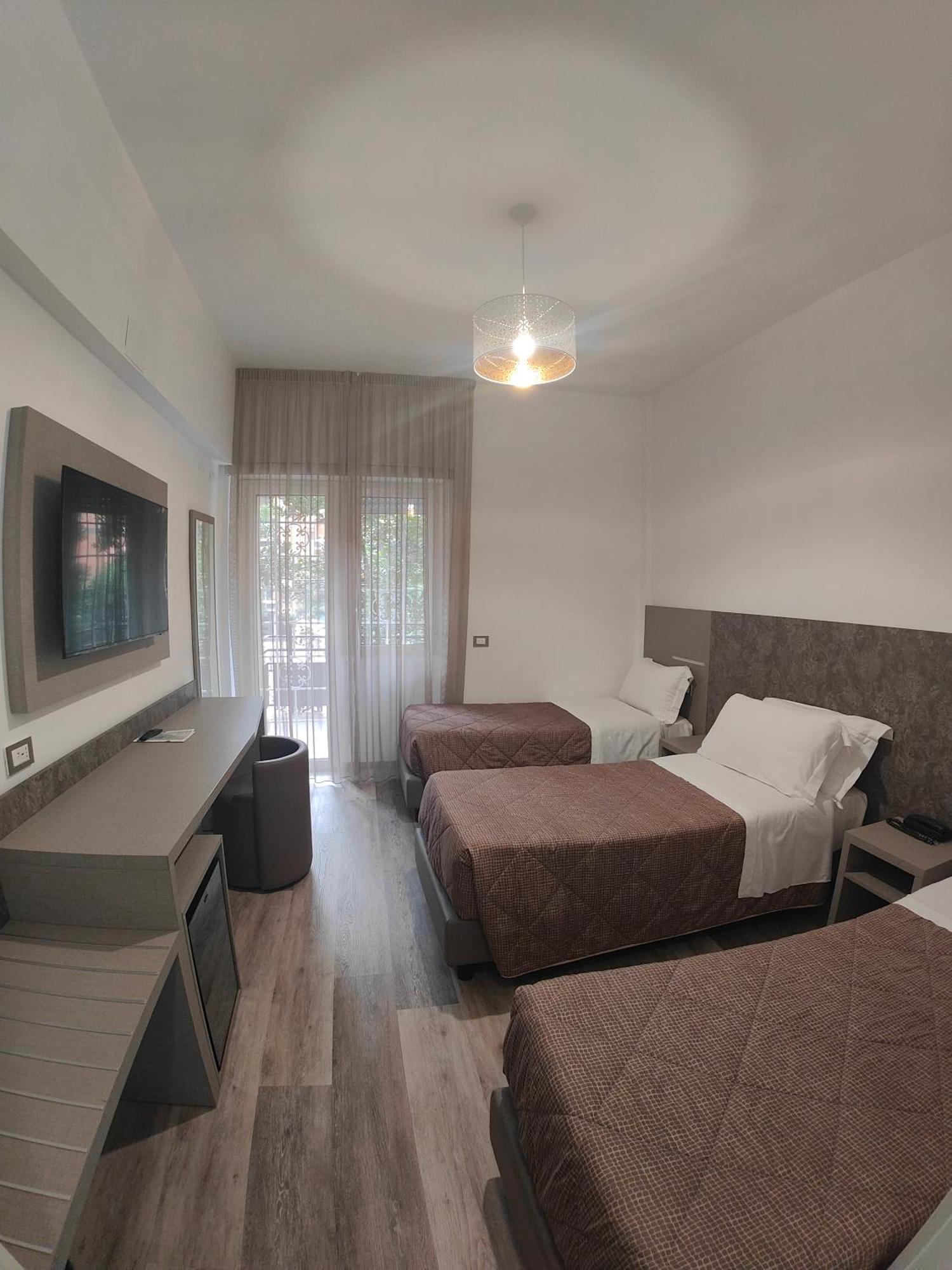 Hotel Casa Tra Noi Рим Екстериор снимка
