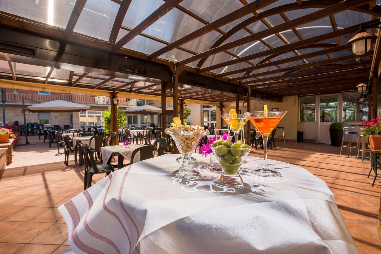 Hotel Casa Tra Noi Рим Екстериор снимка
